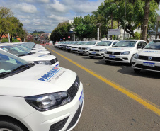 A Secretaria de Estado da Saúde formalizou a entrega de 26 automóveis nesta quarta-feira (2) aos sete municípios que integram a 21ª Regional de Saúde de Telêmaco Borba para o fortalecimento da Estratégia de Saúde da Família (ESF).