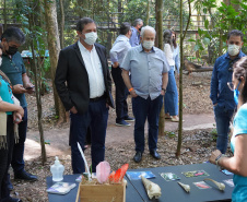 Diretores do BRDE, prefeito de Foz e parceiros visitam Parque das Aves e discutem fomento ao turismo