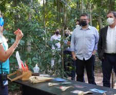 Diretores do BRDE, prefeito de Foz e parceiros visitam Parque das Aves e discutem fomento ao turismo