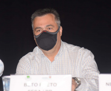 A importância da vacinação contra a Covid-19 e da participação efetiva dos municípios nessa campanha foi ressaltada pelo secretário estadual da Saúde, Beto Preto, na primeira reunião do ano da Comissão Intergestores Bipartite do Paraná (CIB/PR), realizada nesta quarta-feira (16).