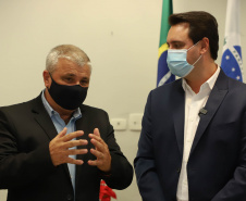 Governador assina ordem de serviço para construção da primeira Cidade do Idoso no Paraná