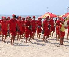 Corpo de Bombeiros forma 30 novos guarda-vidas no Litoral