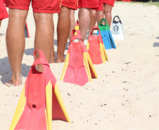 Corpo de Bombeiros forma 30 novos guarda-vidas no Litoral