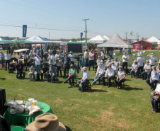 IDR-Paraná apresenta cultivares de mandioca, soja e maracujá ao setor produtivo - Cascavel, 09/02/2022