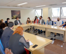 Reunião discute atendimento de mulheres trans no sistema prisional