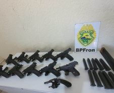 Arsenal de pistolas com destino a Minas Gerais é apreendido durante abordagem do BPFRON em Matelândia