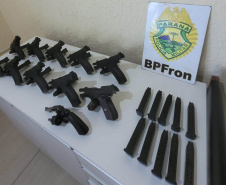 Arsenal de pistolas com destino a Minas Gerais é apreendido durante abordagem do BPFRON em Matelândia