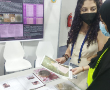 Aluna da rede estadual apresenta trabalho em feira de ciências de Dubai