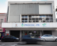 Empresas de telefonia e bancos lideram atendimentos no Procon-PR