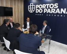 Em feira internacional, governador destaca potenciais e recordes dos portos do Paraná