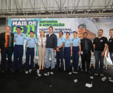 O governador Carlos Massa Ratinho Junior e o  Secretário da Saúde, Beto Preto, assinam nesta quinta-feira (31), liberação de recurso para o Hospital de Rio Branco do Sul. 31/03/2022 - Foto: Geraldo Bubniak/AEN