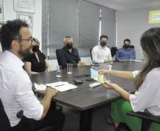 Reuniãop com a prieira dama do estado e presidente do Conselho de Ação Solidária do Paraná, Luciana Saito Massa - 