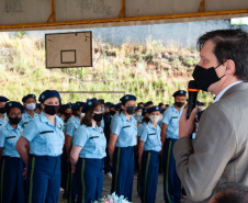  Colégios Cívico-Militares recebem kits finais do uniforme 