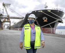  Aumenta a presença feminina no Porto de Paranaguá. Obrigado 