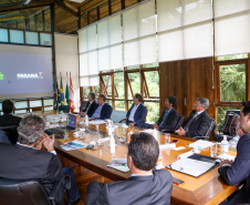 Governador Carlos Massa Ratinho Junior em reunião com presidente do Ibama Eduardo Bim pra tratar do cronograma das audiências publicas da Nova-Ferroeste e parques urbanos - Curitiba, 16/03/2022