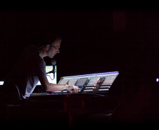 Festival de Teatro de Curitiba abre mais 100 postos via Agência do Trabalhador da Cultura