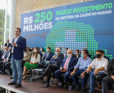 Investimento recorde na Saúde prevê mais de 300 obras e entrega de 744 veículos para municípios do Paraná