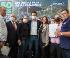 Governador Carlos Massa Ratinho Junior Libera 420 Milhoes para açoes de Desenvolvimento Urbano em quase 300 Municipios do Estado. Foto: Ari Dias/ AEN.