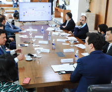 Governador Carlos Massa Ratinho Junior durante reunião com executivos do Grupo Softbank - Curitiba, 22/03/2022