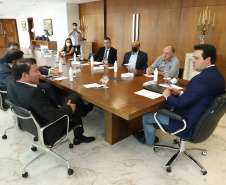 O governador Carlos Massa Ratinho Junior recebe nesta segunda-feira(7), o Presidente da Renault do Brasil, Ricardo Gondo  e o  Presidente da Renault para a América Latina,  Luiz Pedrucci 