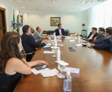 O governador Carlos Massa Ratinho Junior recebe nesta segunda-feira(7), o Presidente da Renault do Brasil, Ricardo Gondo  e o  Presidente da Renault para a América Latina,  Luiz Pedrucci 