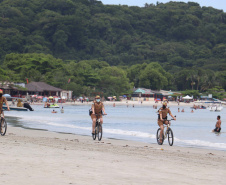 Ciclopatrulhamento da PM aumenta mobilidade das equipes no atendimento ao cidadão no Litoral durante o verão 