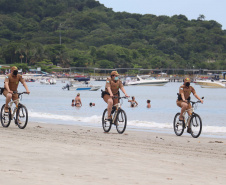 Ciclopatrulhamento da PM aumenta mobilidade das equipes no atendimento ao cidadão no Litoral durante o verão 
