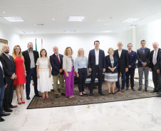 O governador Carlos Massa Ratinho Junior  recebe  nesta quarta-feira (30), no Palácio Iguaçu, Embaixadora do Canadá no Brasil, Jennifer May -  Curitiba, 30/03/2022