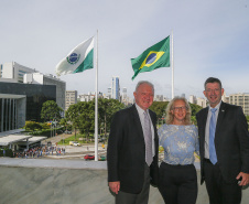 O governador Carlos Massa Ratinho Junior  recebe  nesta quarta-feira (30), no Palácio Iguaçu, Embaixadora do Canadá no Brasil, Jennifer May -  Curitiba, 30/03/2022