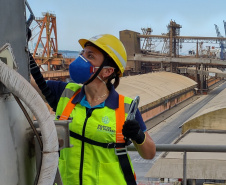  Aumenta a presença feminina no Porto de Paranaguá. Obrigado 