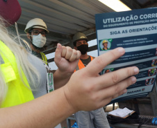 Março marca reforço no uso dos EPIs no Porto de Paranaguá