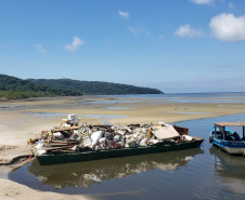 IAT contribui com recolhimento e destinação de resíduos urbanos durante alta temporada de verão - Curitiba, 05/03/2022