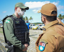 Polícia Militar desencadeia megaoperação Fortaleza no Litoral do estado com viaturas e helicóptero