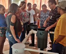 Sanepar capacita mulheres para realizar manutenções hidráulicas