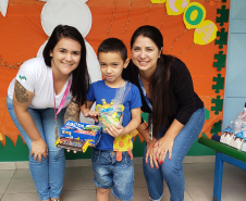 Portos do Paraná celebra Páscoa com crianças do Centro Municipal de Autismo de Paranaguá