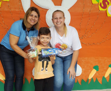 Portos do Paraná celebra Páscoa com crianças do Centro Municipal de Autismo de Paranaguá