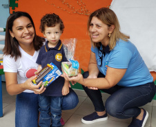 Portos do Paraná celebra Páscoa com crianças do Centro Municipal de Autismo de Paranaguá