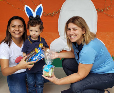 Portos do Paraná celebra Páscoa com crianças do Centro Municipal de Autismo de Paranaguá