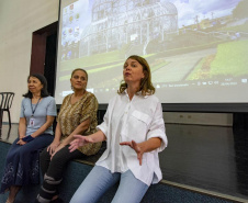 Gestores culturais vêm a Curitiba para intercâmbio cultural e para conhecer o Raízes do MIS