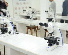 Unicentro entrega equipamentos de última geração para os Laboratórios de Ciências Biológicas e Farmácia