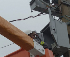 Após fortes chuvas, equipes da Copel trabalham em todo o Estado para recompor rede de energia