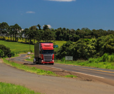 Implantação de terceiras faixas avança e traz mais agilidade e segurança para o tráfego na PR-092