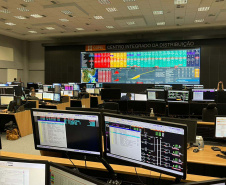 Centro de operações em Curitiba, que faz o gerenciamento da rede de energia da Copel e as equipes de campo