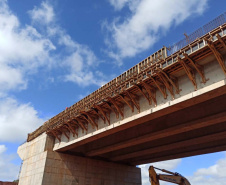 Obra da Ponte da Integração Brasil – Paraguai chega a 82% de conclusão 