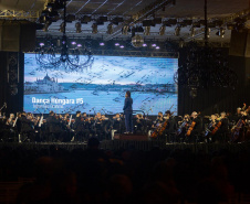 Orquestra Sinfônica do Paraná apresentou primeiro concerto da série Clássicos Sertanejos - Guarapuava, 20/05/2022