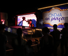 Cinema na Praça