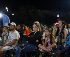 Ivaiporã recebe a primeira edição do Cinema na Praça com alegria e entusiasmo