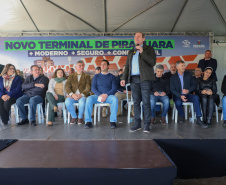 Governador Carlos Massa Ratinho Junior Assina Ordem de Serviço para construção do novo Terminal de Ônibus em Piraquara, na Região Metropolitana de Curitiba.  Piraquara, 19/05/2022 - Foto: Ari Dias/AEN