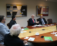Missão oficial do Uruguai busca investimentos no Paraná