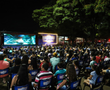 Cinema na Praça